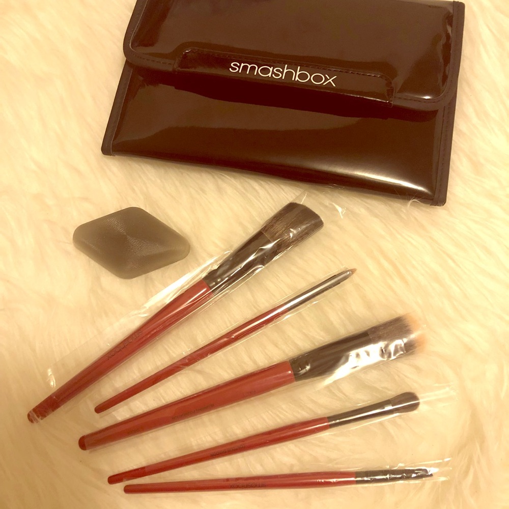 SOLD! Smashbox Brush Set
